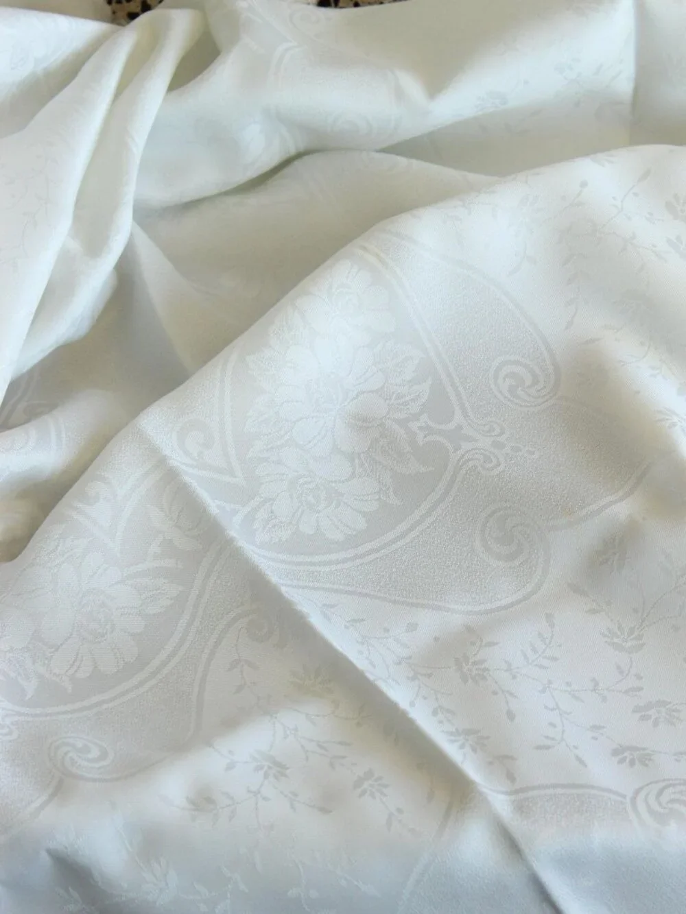 Vintage 1980s 1990s Tablecloth, English White Damask Rectangular, 53